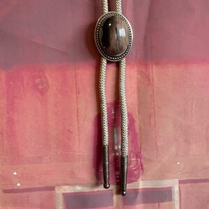 Vintage Banded Agate Western Bolo Tie | Cream